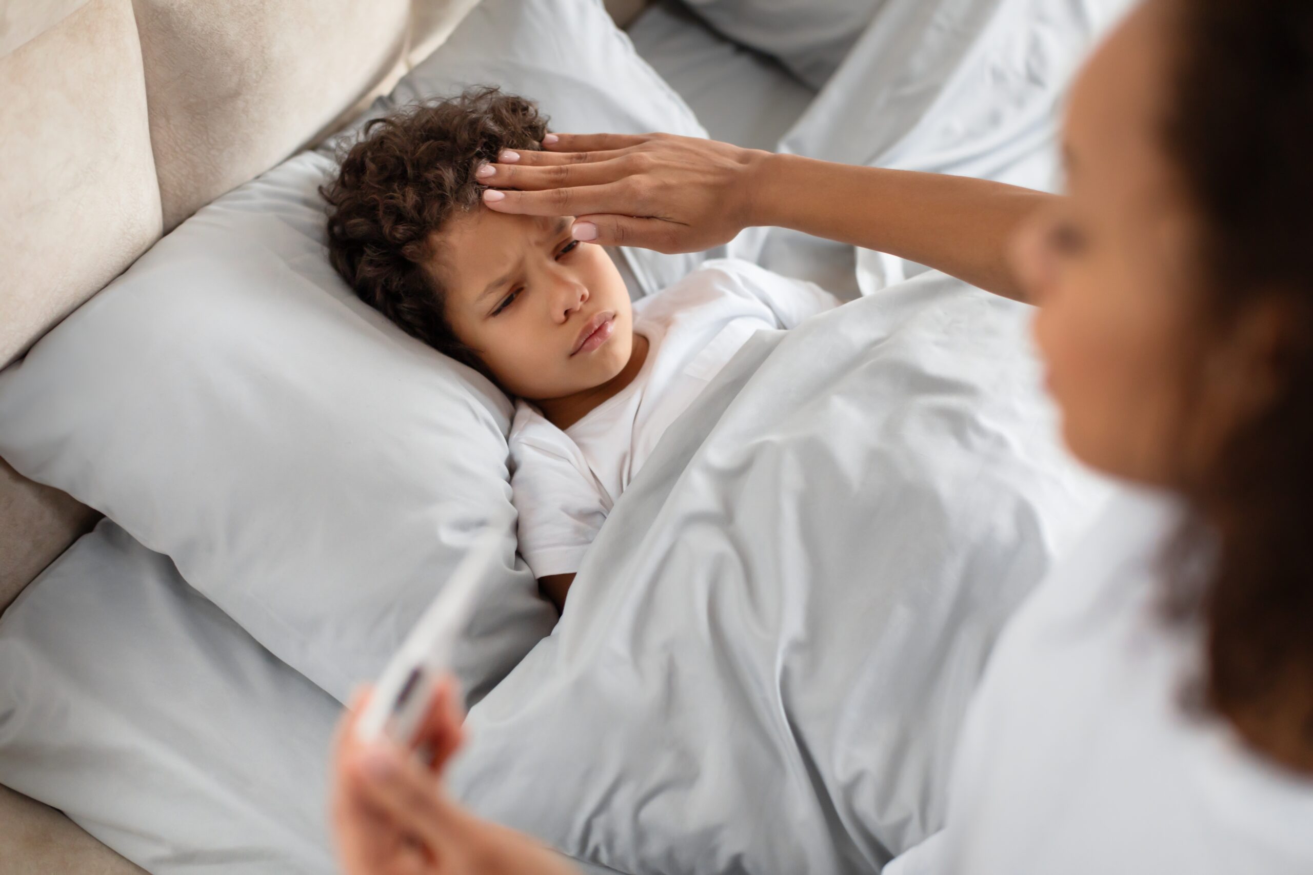 Fiebre en niños ante el cambio de clima: ¿Cuándo preocuparse?